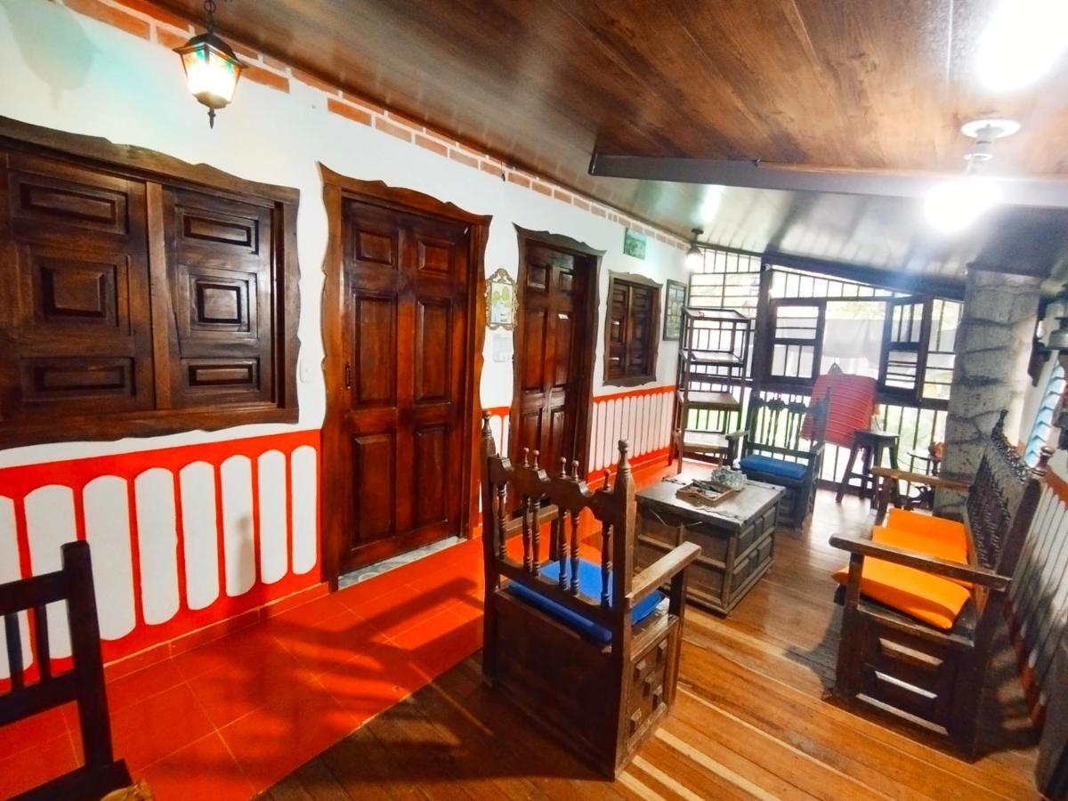 מלון Casa Turistica Art-Velez סאלנטו מראה חיצוני תמונה