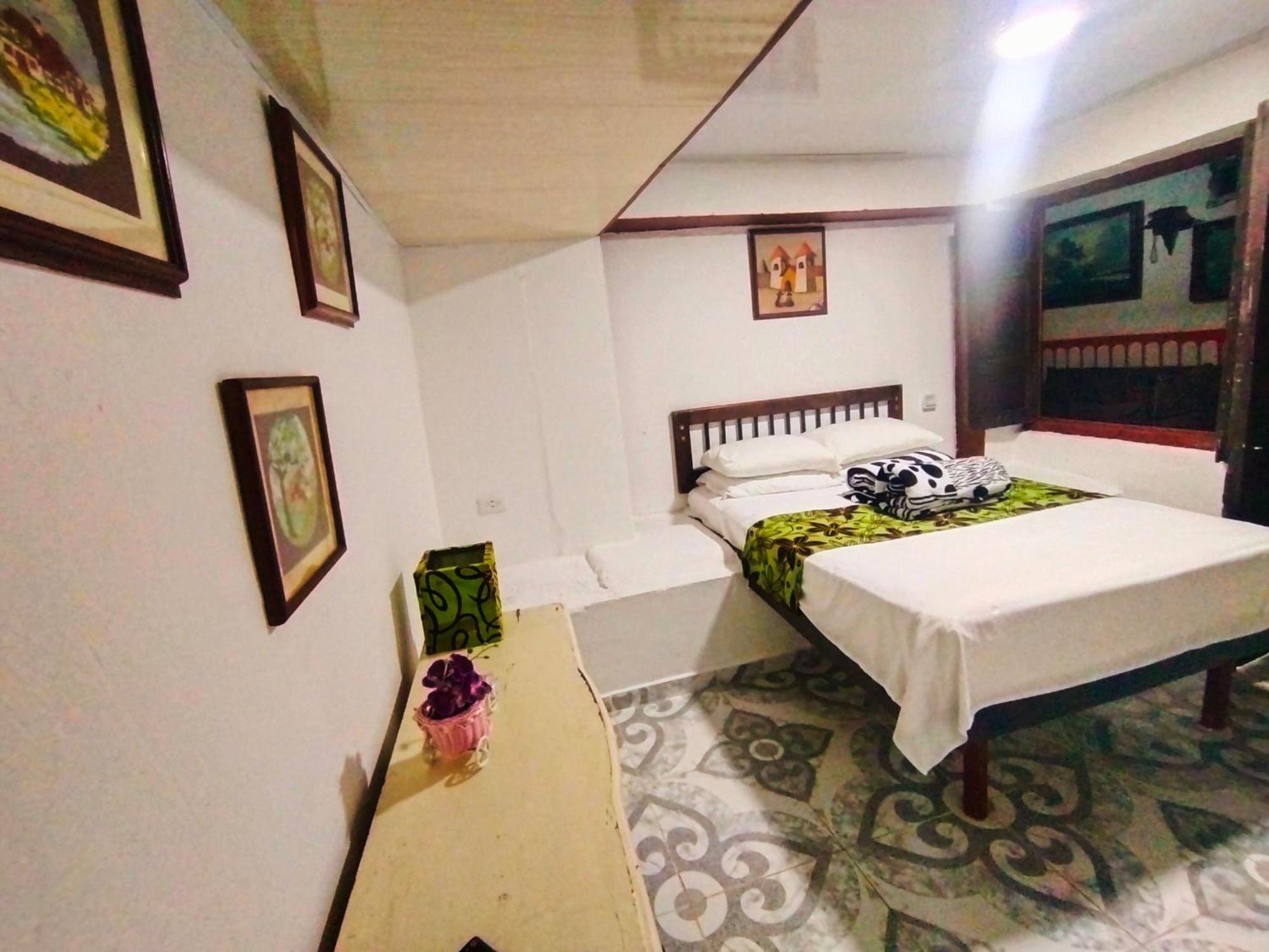 מלון Casa Turistica Art-Velez סאלנטו חדר תמונה
