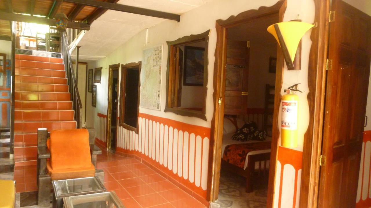 מלון Casa Turistica Art-Velez סאלנטו מראה חיצוני תמונה